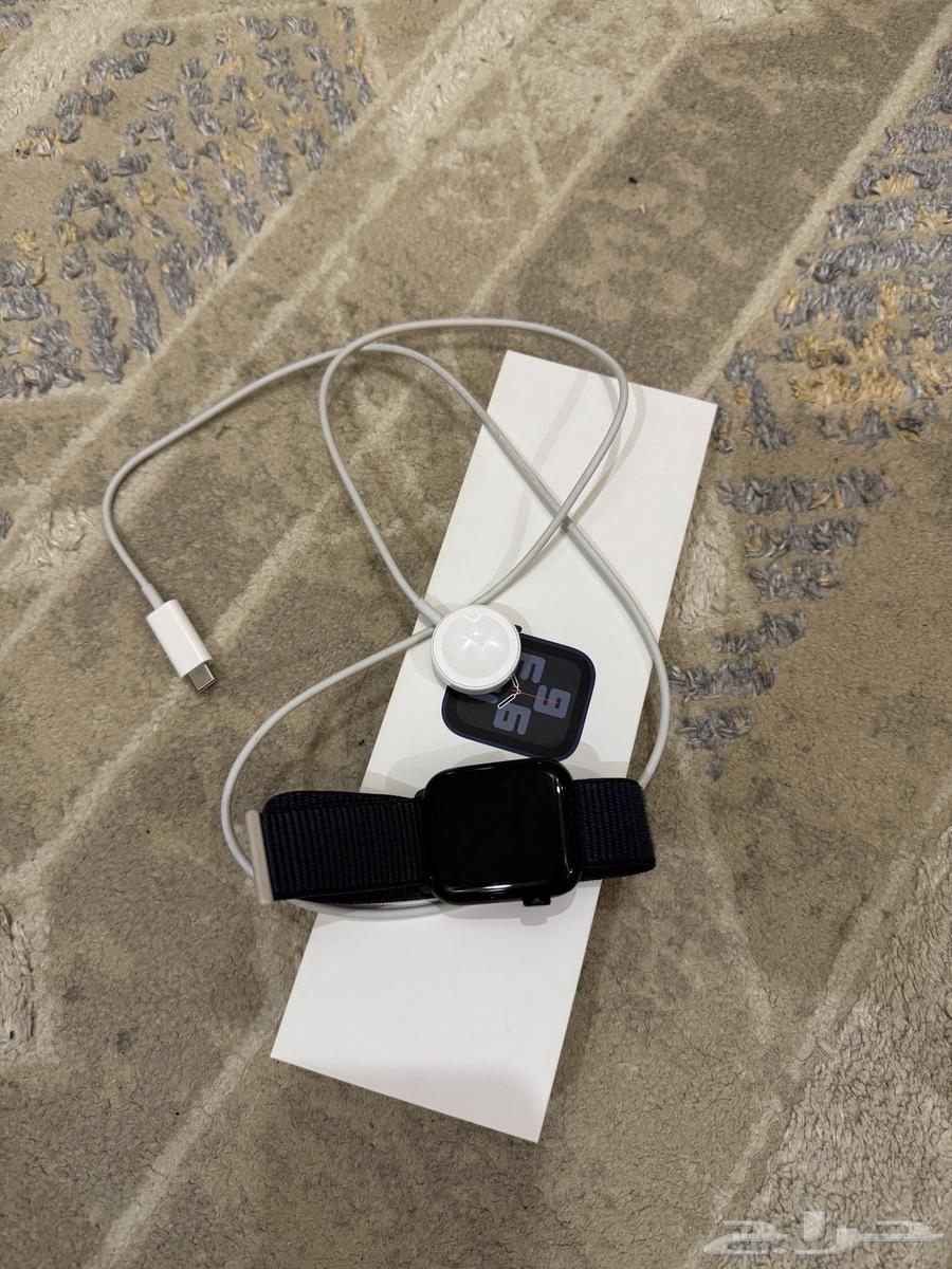 ساعة ابل جديده خاليه من الخدوش64446243564546110