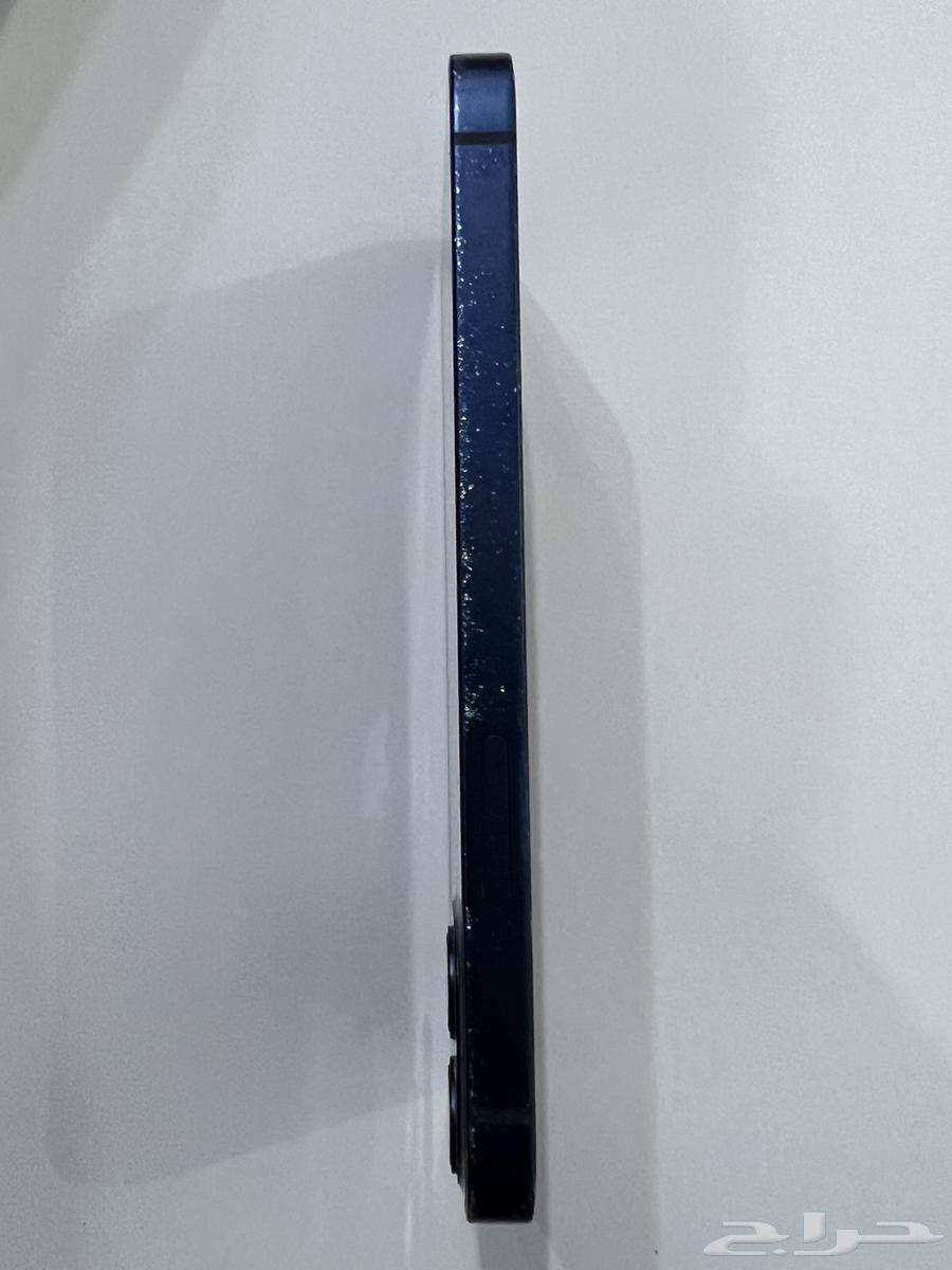 iPhone 1264445784606594113