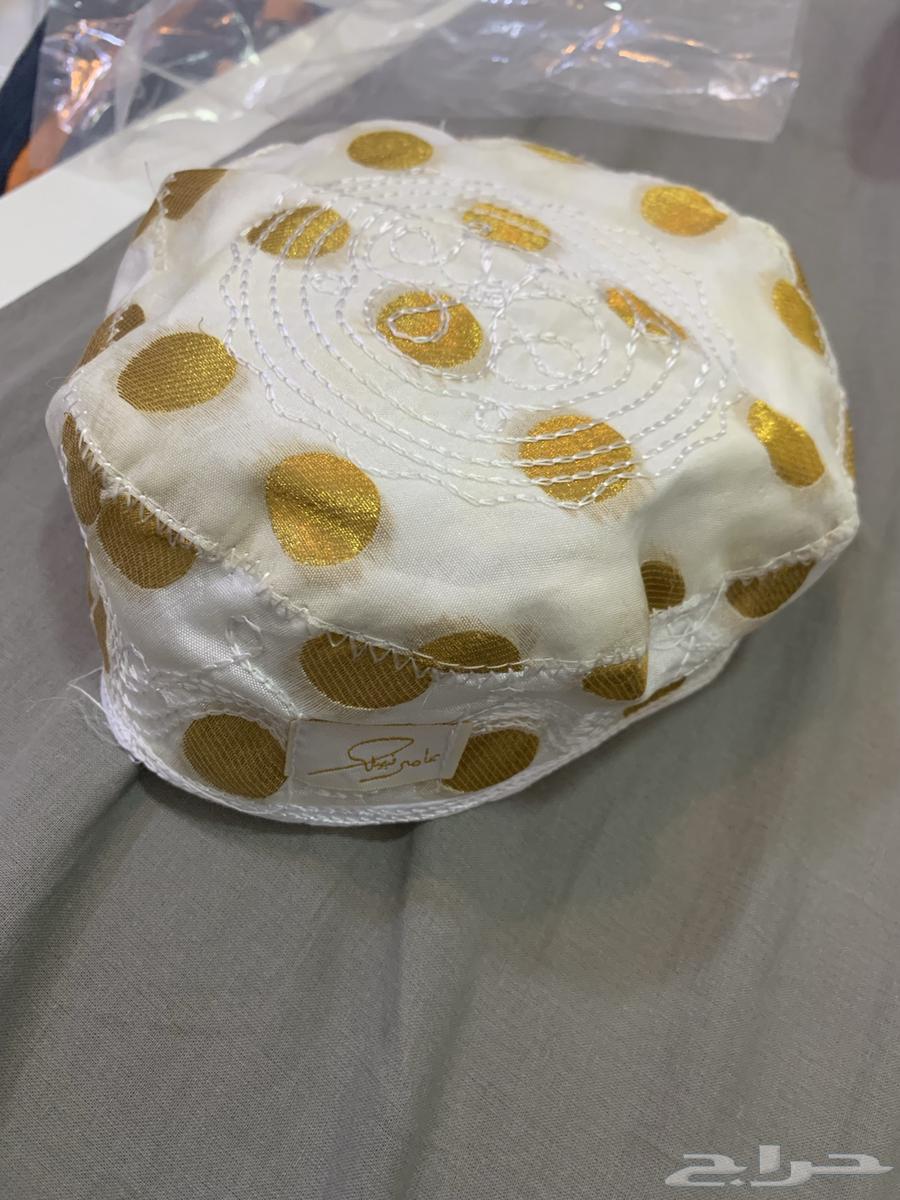 طاقية عامر شباب البومب موقعة منه شخصيا ( فيصل العيسى )64449220870273112