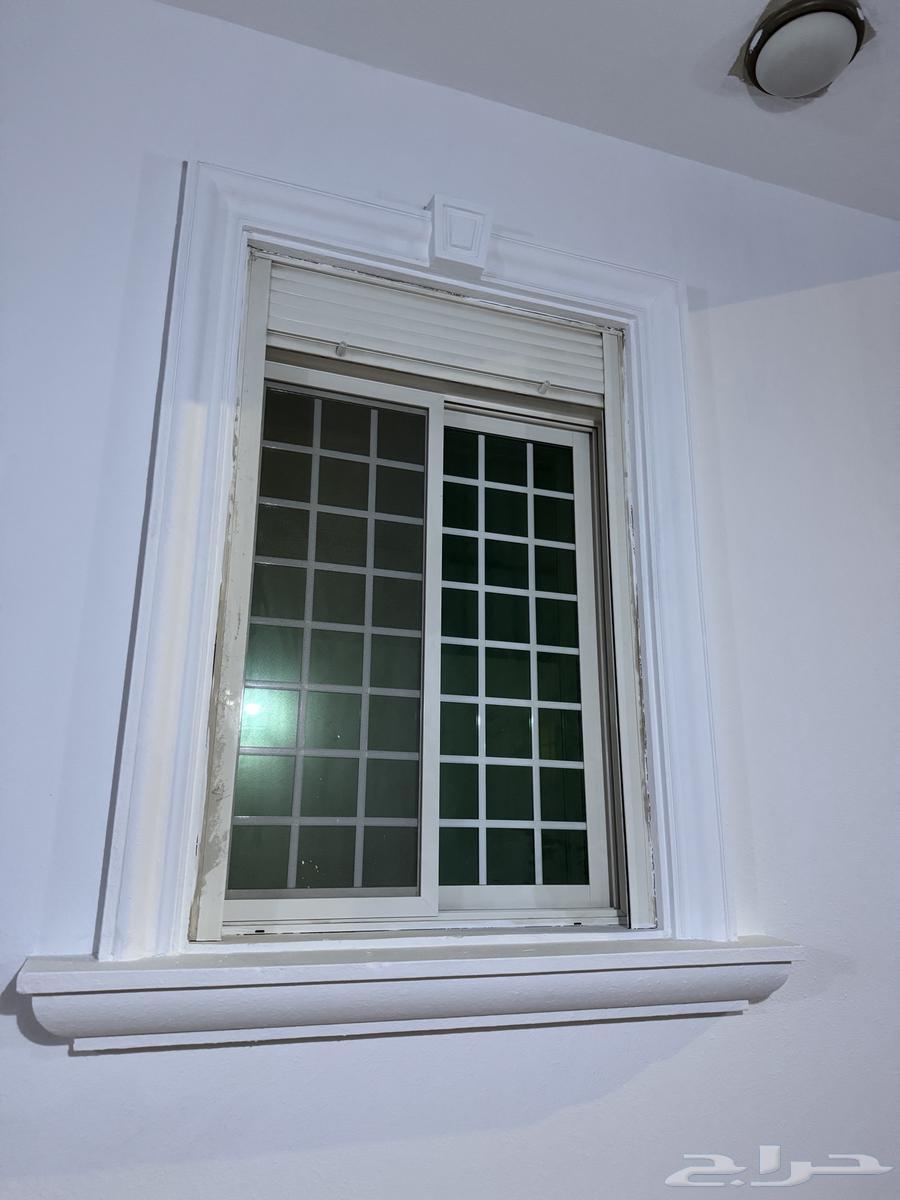 ابواب خشب وشبابيك الالومنيوم للبيع64443735992705111