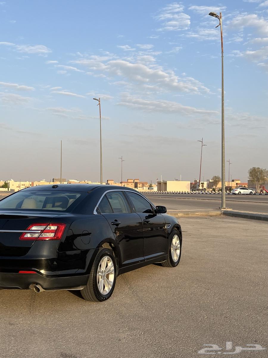 Ford Taurus Walkway 00 4 Slight Scratch, No Accident, Hit from Collision to Collision 201564611904777986113