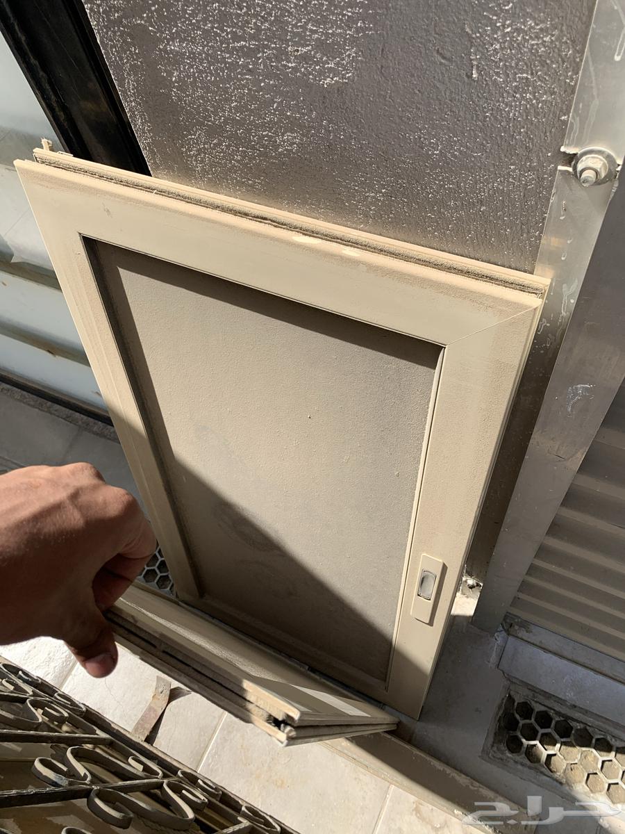 للبيع نافذه كامله64445323505666113