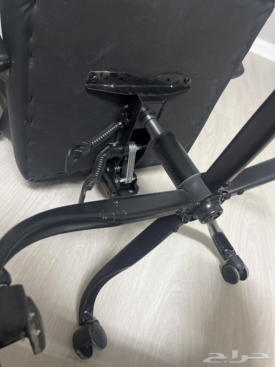 كرسي قيمنق نضيف يشهد الي الله اني شاريه 799 ولبيع علا اسوم64447785381121112