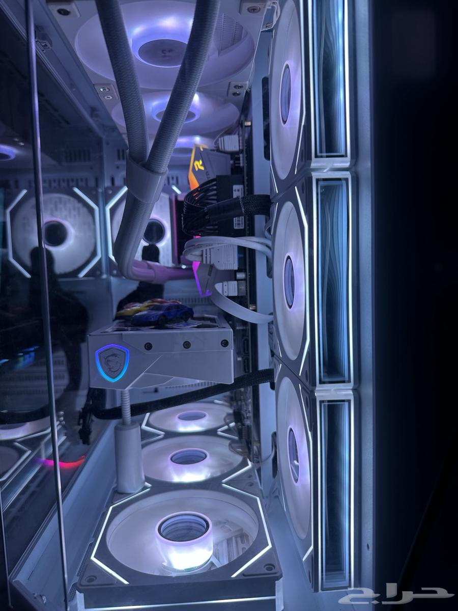 PC for sale, used for two weeks, parts are new and clean64449543685633111