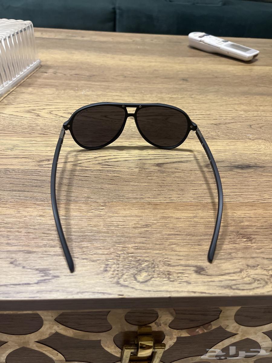 Binoculars64447639452931111