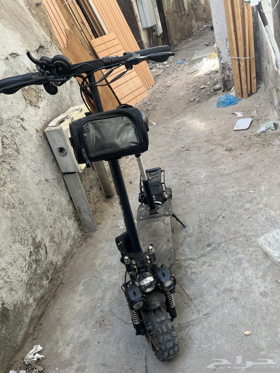 Monster scooter, new scooter, front wheel changed, new battery replaced64444137459971111