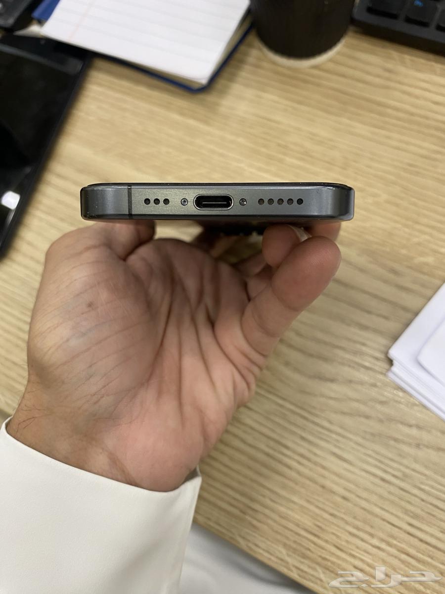 ايفون 15 برو اسود 25664445743950594114