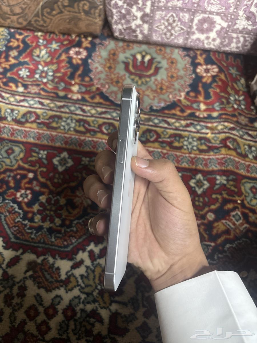 iPhone 15 Pro Max 256 with 84 battery, everything available including charger and box64449637722881111