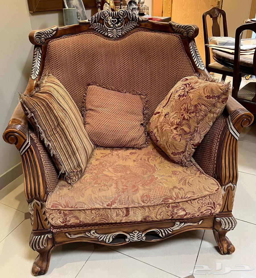 طقم كنب كلاسيكي مع ملحقاته64448620323073112