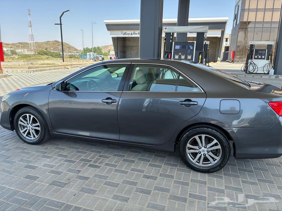 تم البيع كامري 2015 ماشية 44 الف فقط مخزنة تم البيع64608733395458112