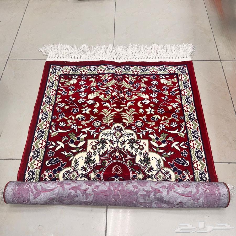 Red prayer rug with Rawdah design64442979544066111