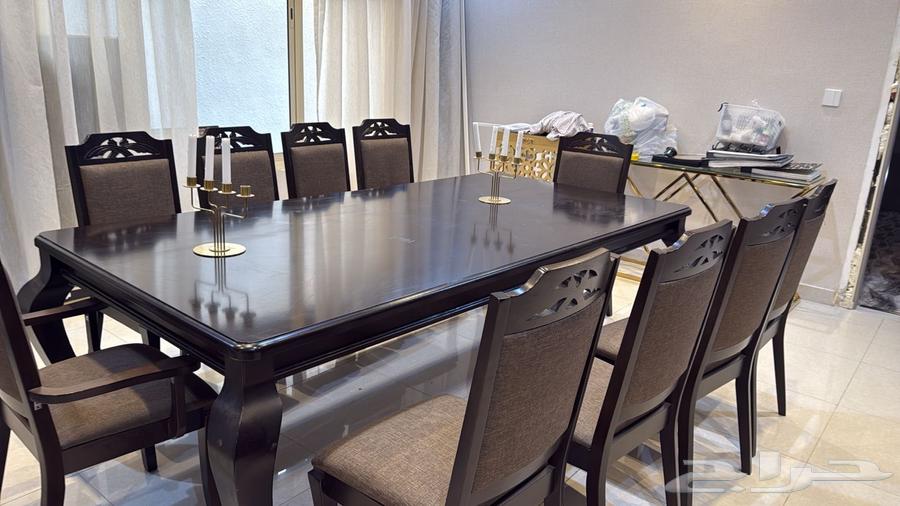 New table with 10 chairs64448407552258110