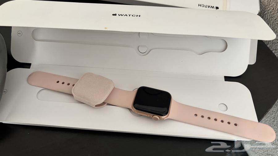 النضارة prada اصلية  ب 300 ريال و ساعة ابل ب 800ريال64444727701635114