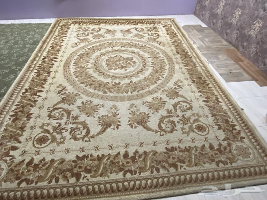 Two carpets in good condition for sale (4 by 3 and 3 by 2)64443452927362111