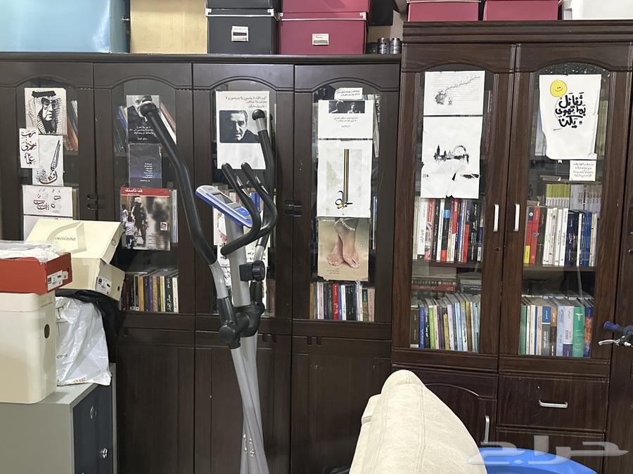 مكتبة للبيع64444984529793110