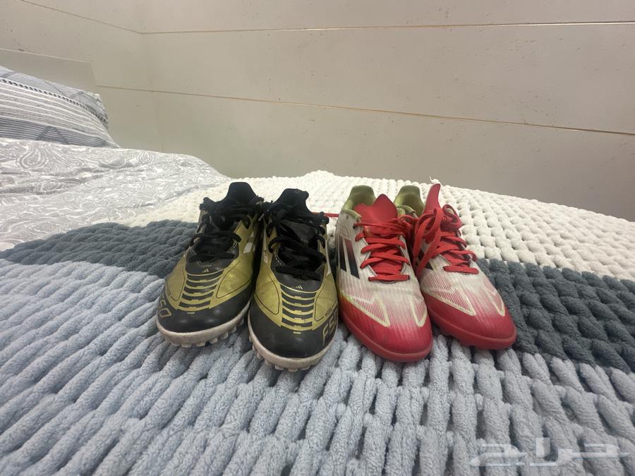 جزمتين كوره حجم 36ونص و37ونص64445662279170110