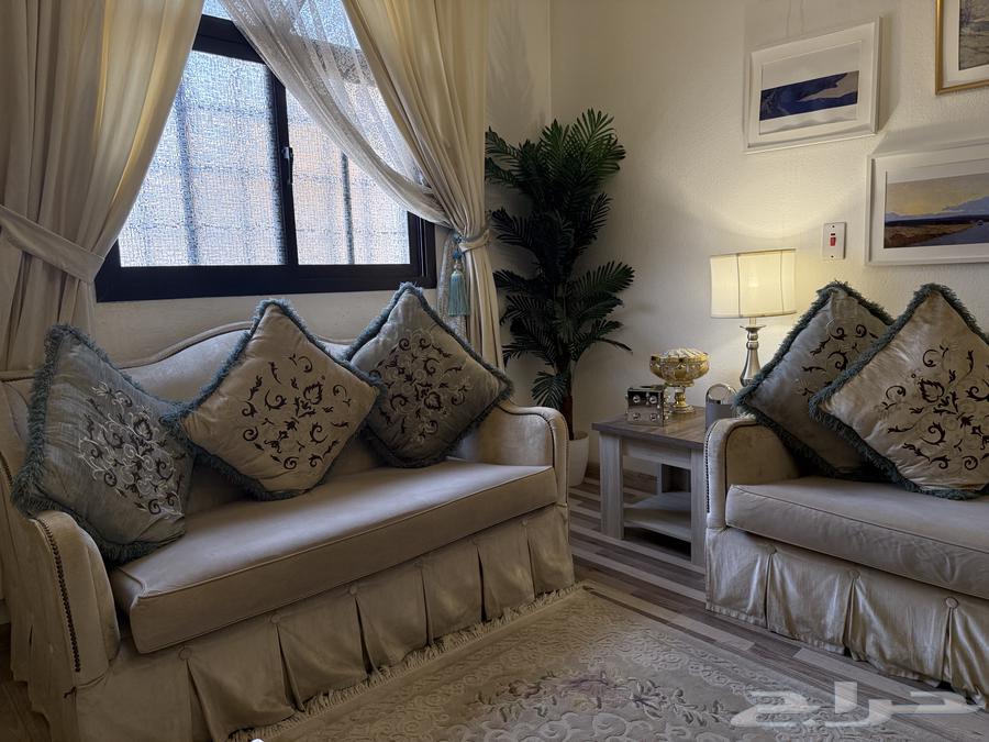 طقم كنب فخم يجلس 9 وكرسيين جانبين64443843279874110