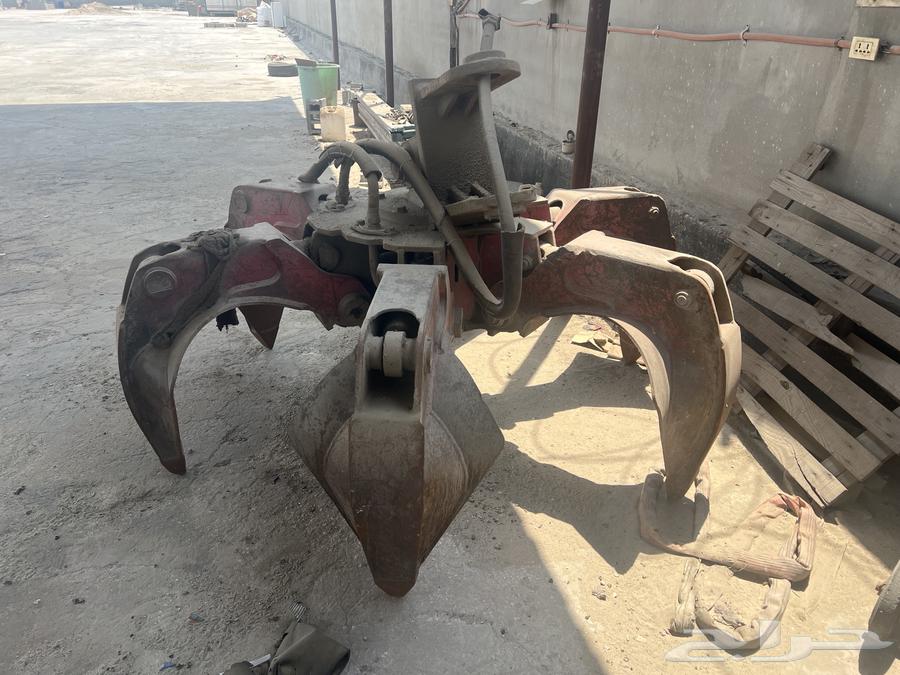 Italian Pliers with 6 Fingers, Very Clean and Easy to Use64608998296962110