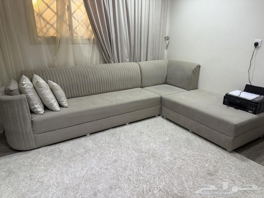 كنب حرف L 3 2 للبيع700 ريال وطاولة القهوه للبيع ب 20064443196120705111