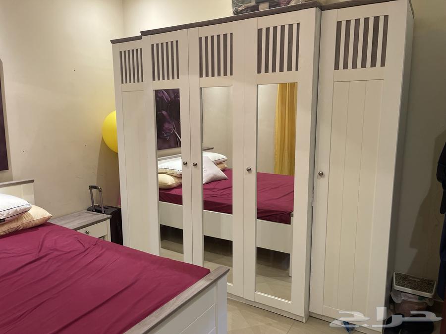 غرفة نوم شبه جديده64443990081026110