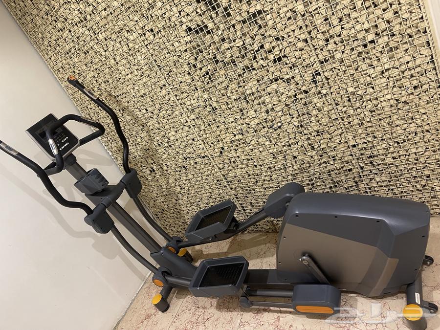 Electric elliptical machine without wires64443182557058111