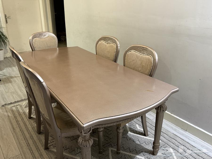 Dining Table with 5 Chairs in Large Size64446976078465110
