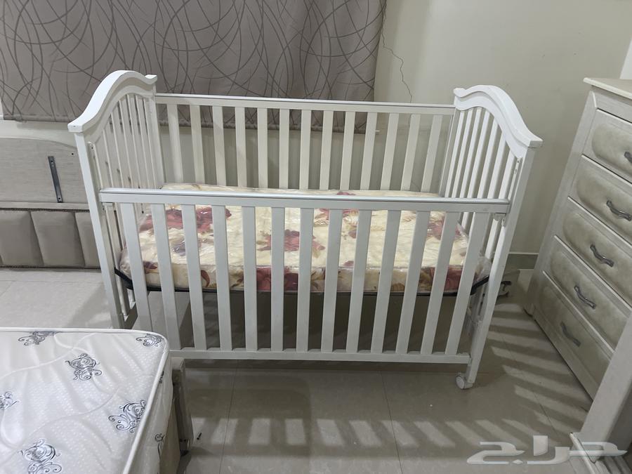 Used furniture double bed, children's bed, commode and drawers64447573740162113