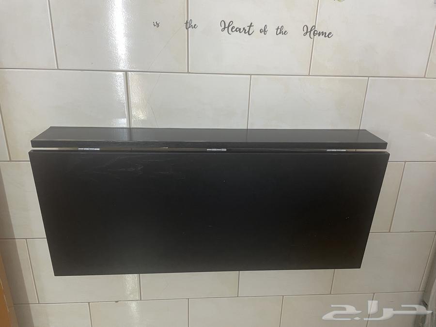 Ikea table that can be opened and locked64442762159490110