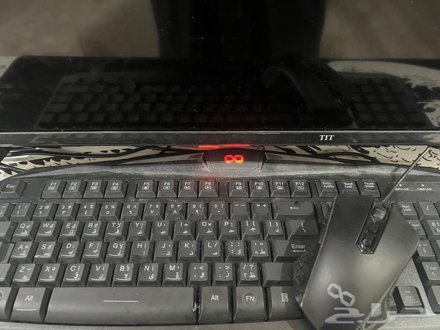 Clean keyboard and PC setup with Fort Work64444808919171110