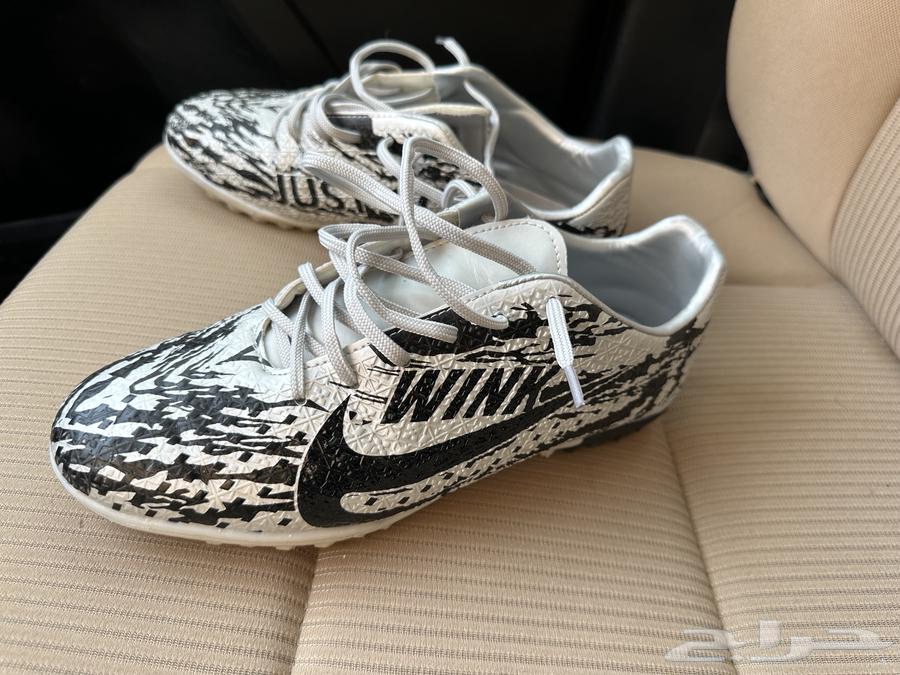 للبيع جزمة رياضية شبه جديدة استخدام مره واحدة مقاس 4264443923579522110