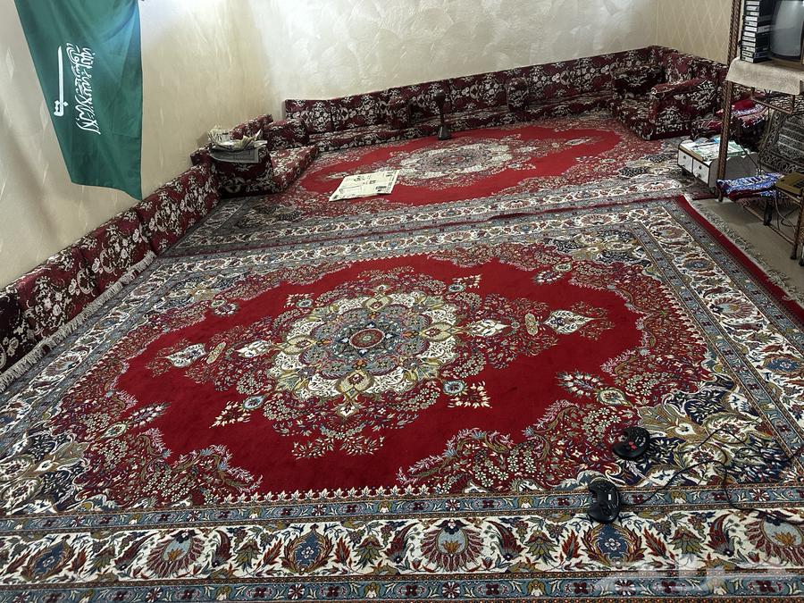 سجاد بلجيكي وتركي وشملات وستائر قديمة للبيع64448050382210111