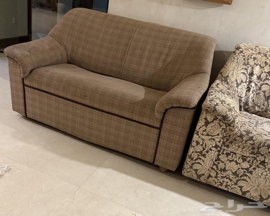 Sofas and Coffee Table Available64447122650498112