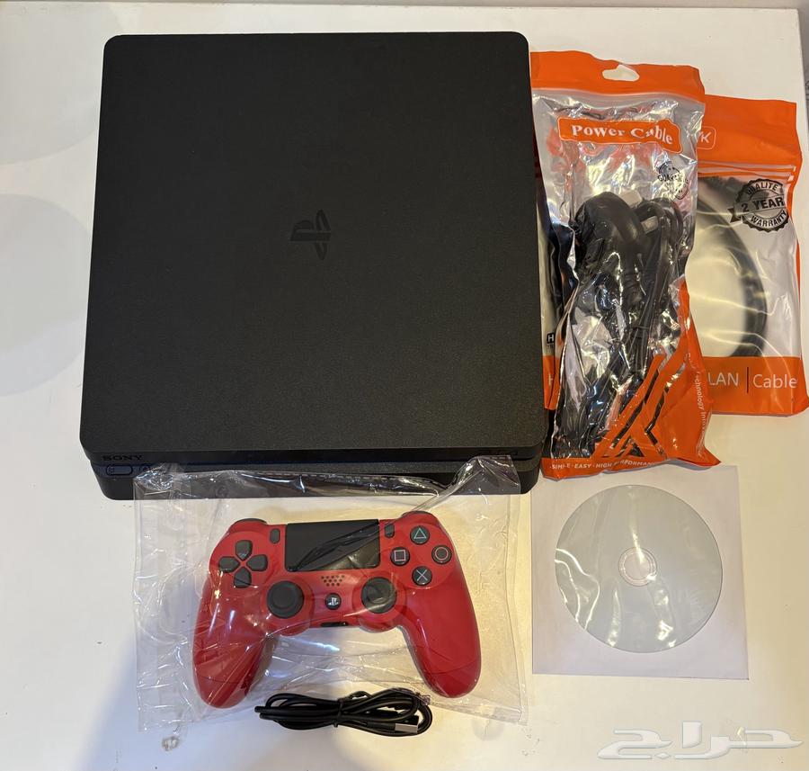 سوني 4 سليم مهكر لم يدخل صيانه مع جميع ملحقاته64443398776451110