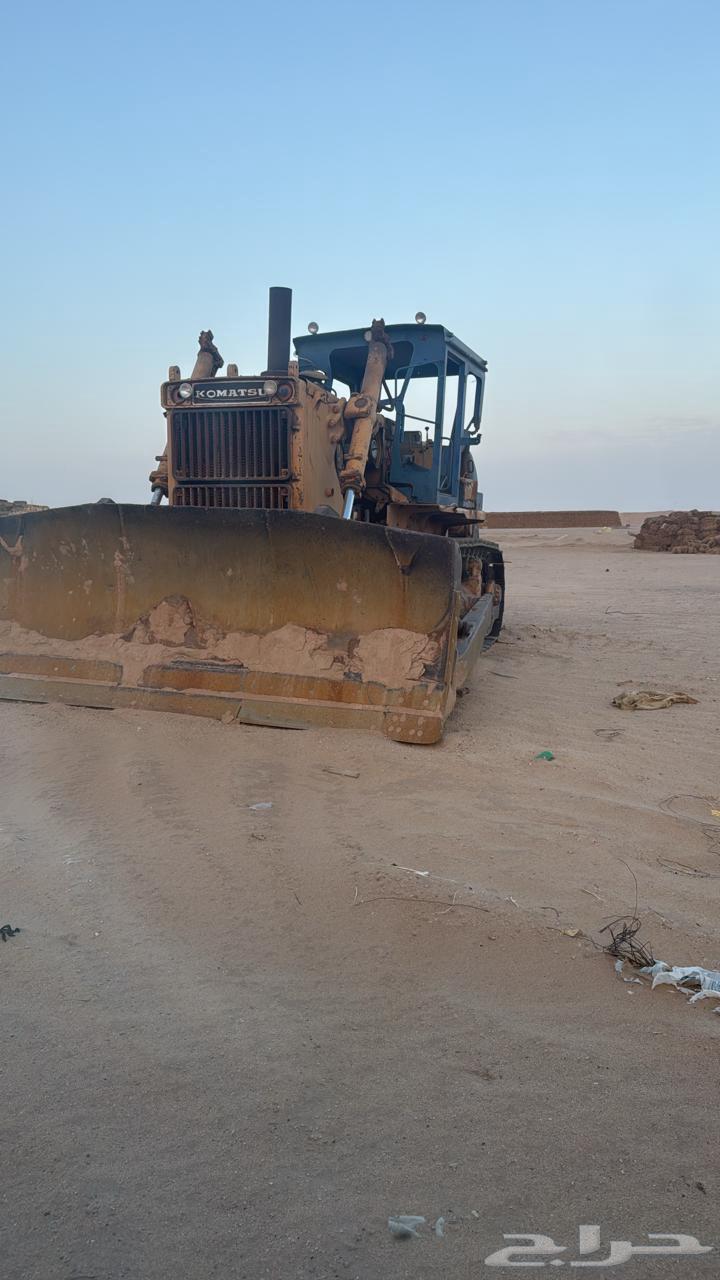 للبيع بلدوزر كوماتسو 155 سلسلة 1764610518034945113