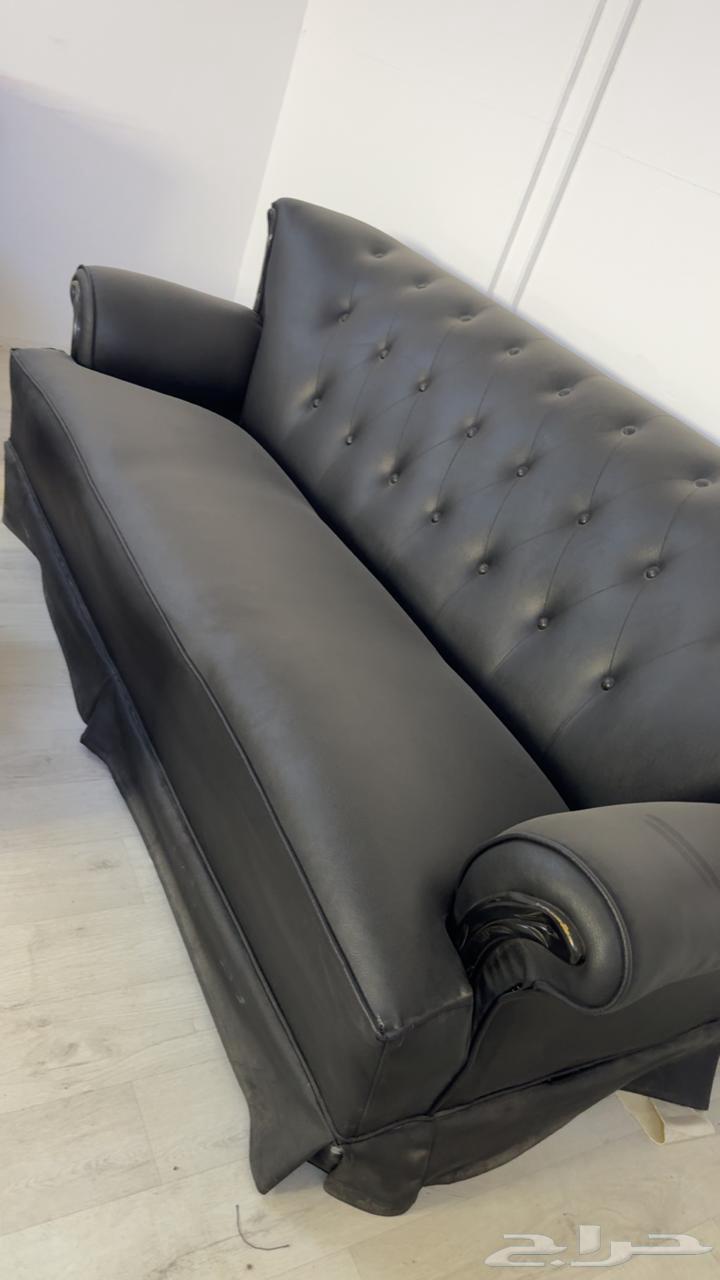 مكتب مع طقم كنب للبيع لم تستخدم نهائيا64444365250435112