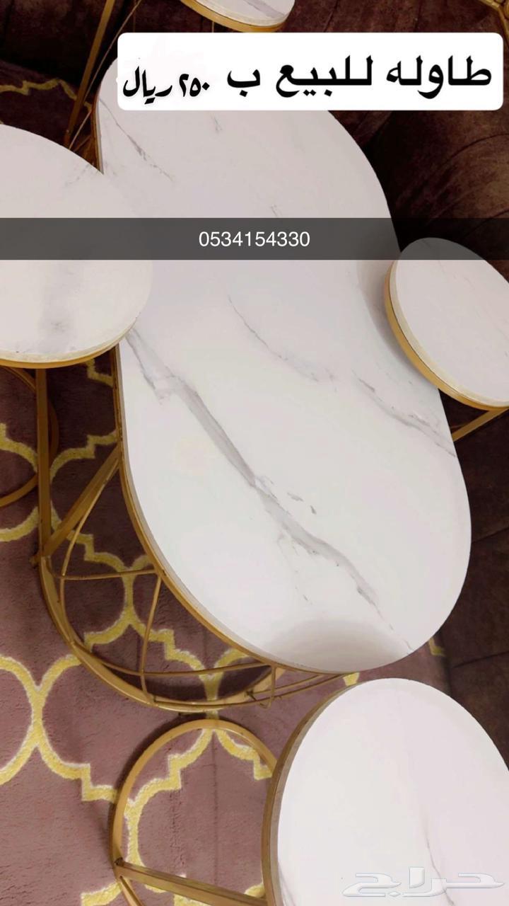 Table with 4 serving tables64443317486849110