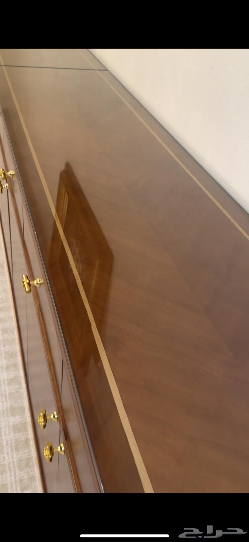 طاولة طعام خشب زان نيو كلاسيك مع البوفيه جديدة لم تستعمل64447163287042113