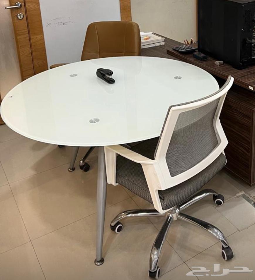 Corporate Tables and Desks64447296431491112