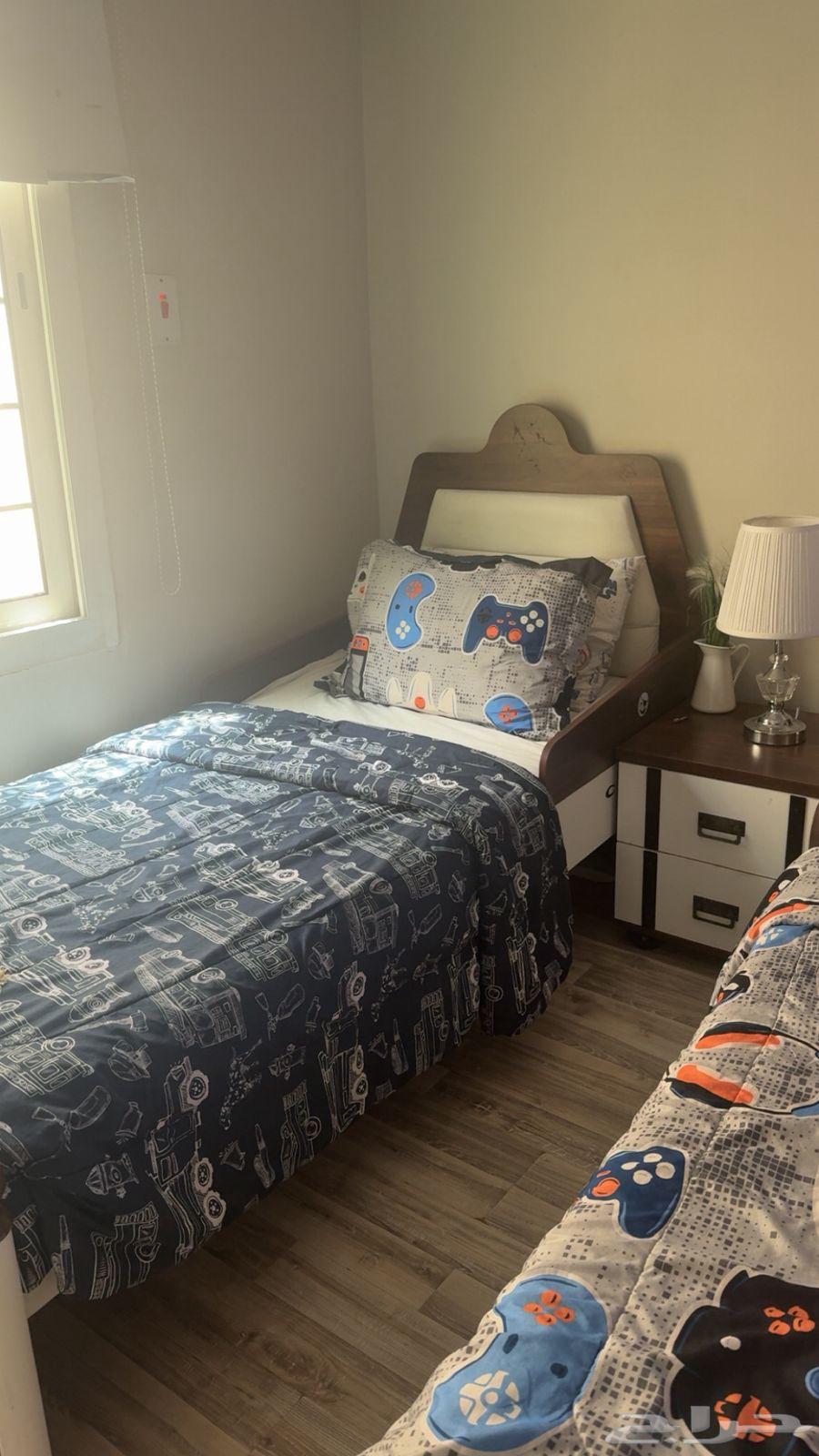 غرفه مره نظيييفه وتركي من مفروشات بيت العز64447665976705113