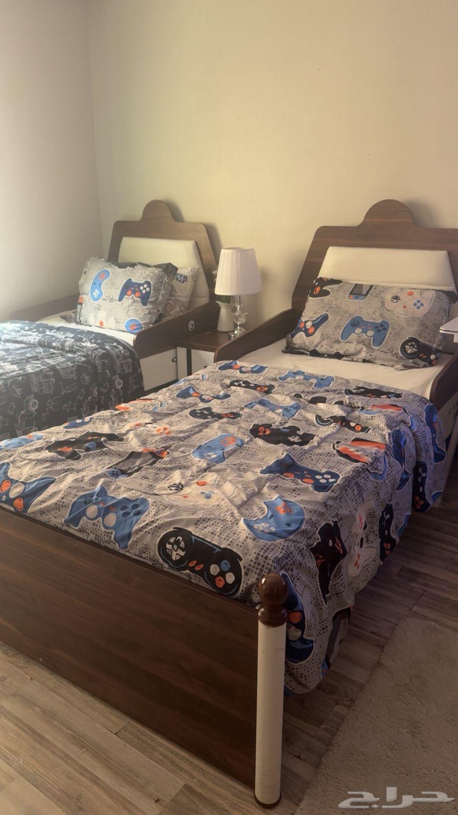 غرفه مره نظيييفه وتركي من مفروشات بيت العز64447665976705114