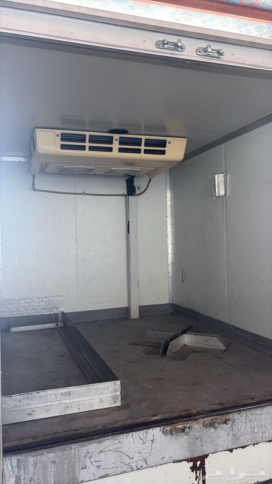 HiLux Refrigerator 201264606811311105110