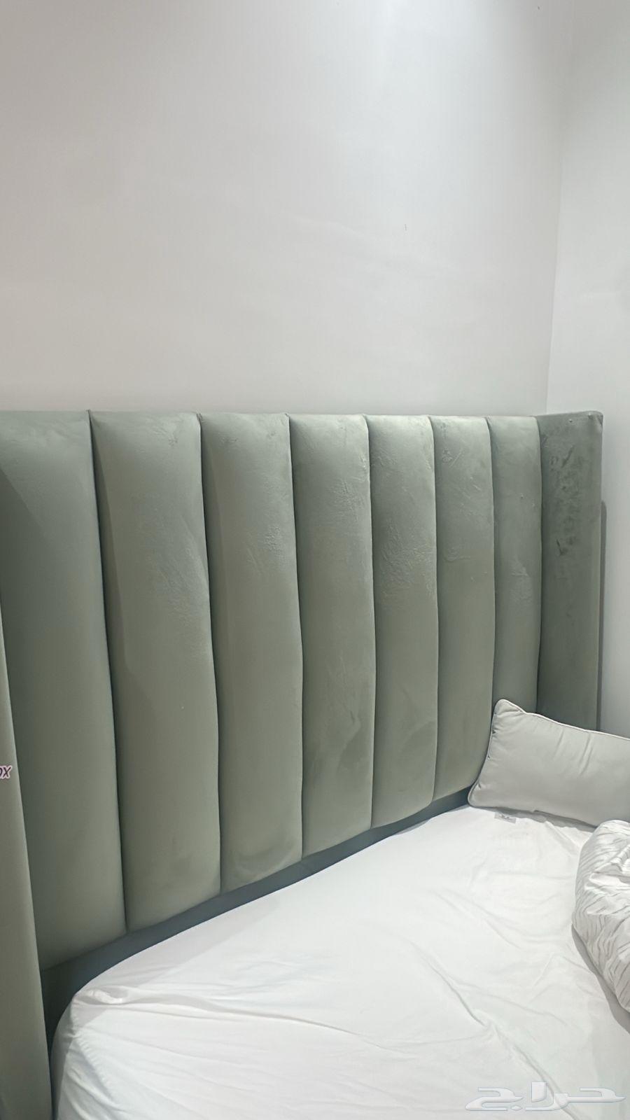 Full-size bed64442488761985111