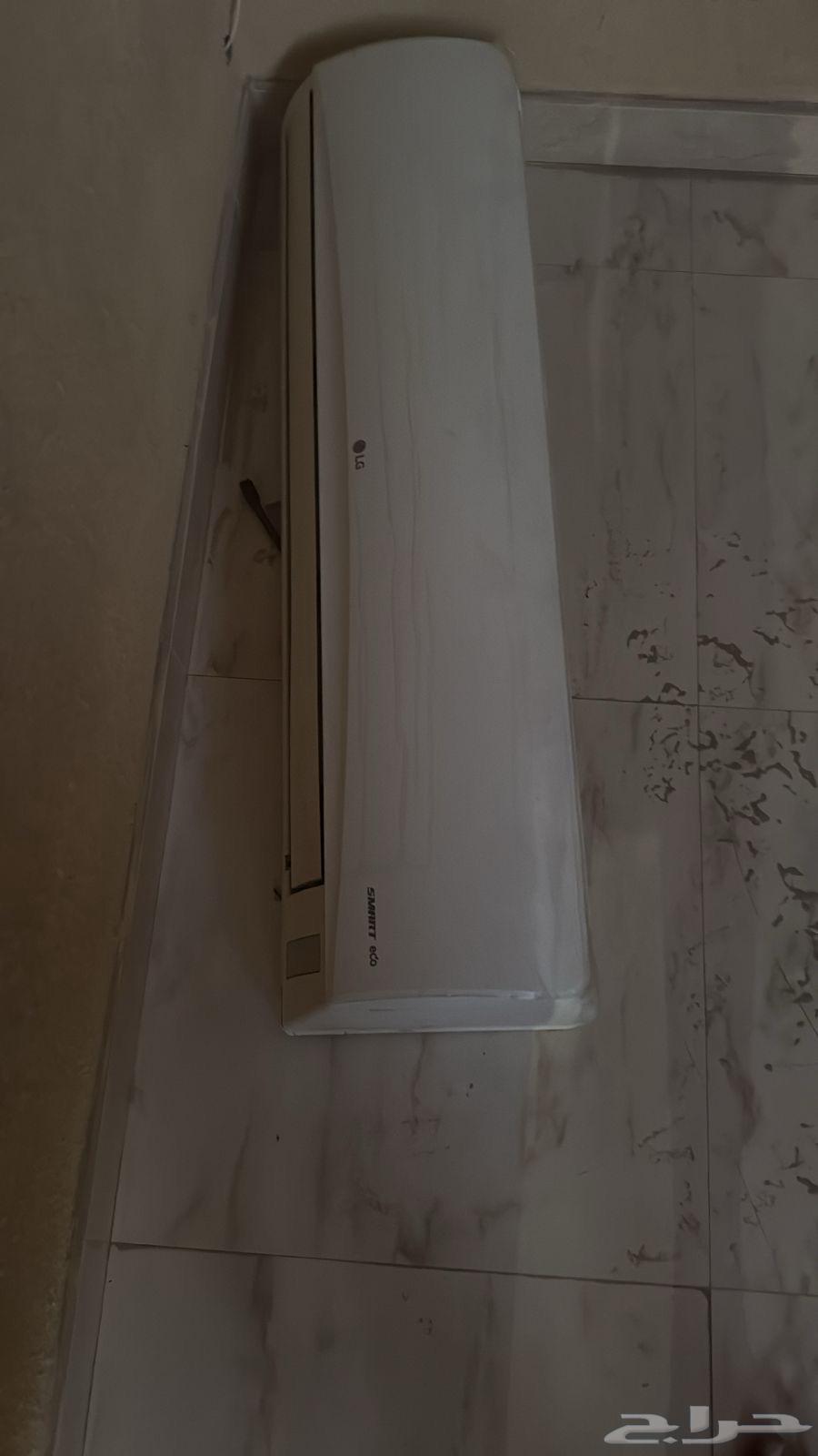 للبيع مكيف مستعمل LG 2 طن64447547607041113