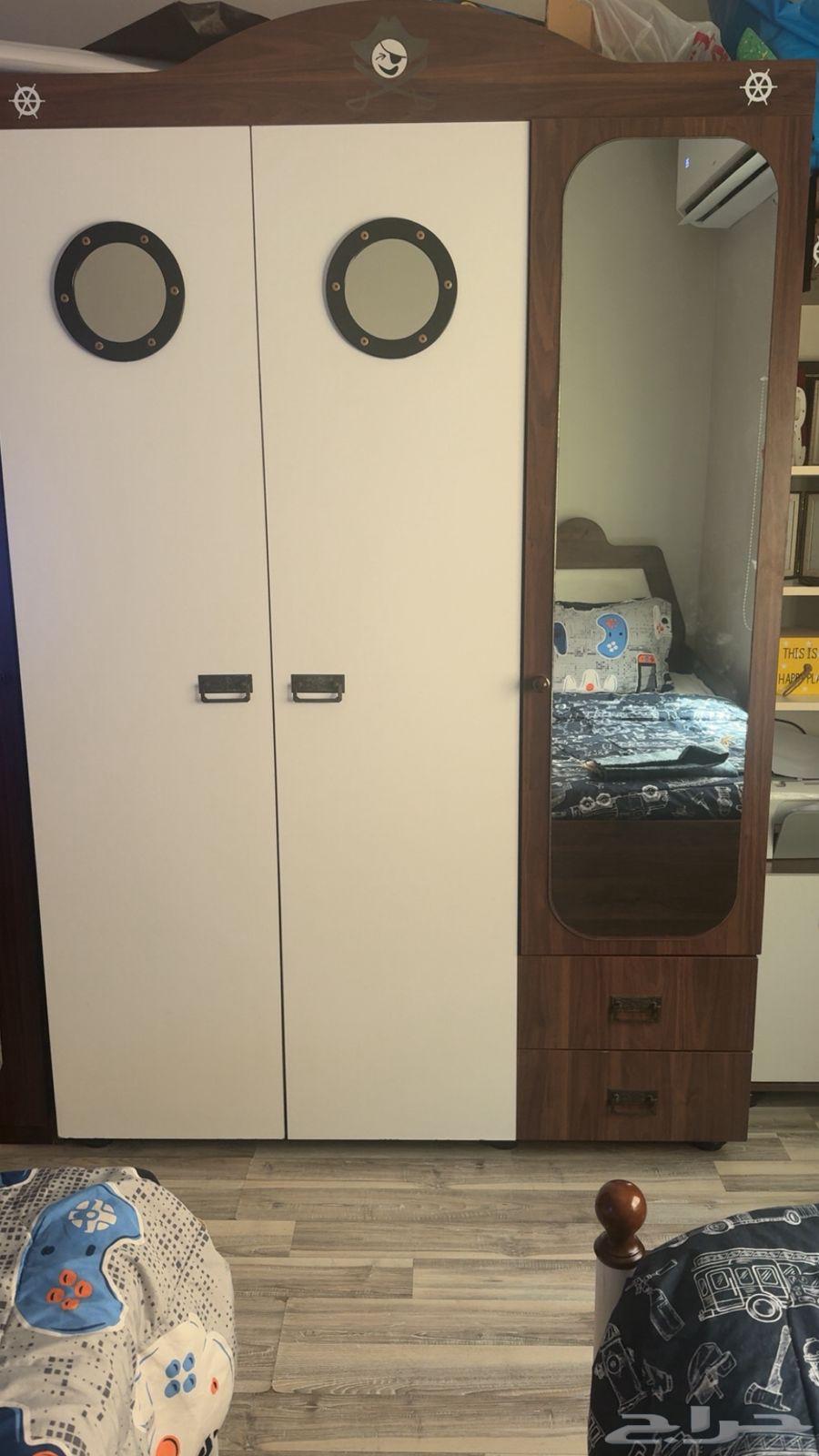 غرفه مره نظيييفه وتركي من مفروشات بيت العز64447665976705111