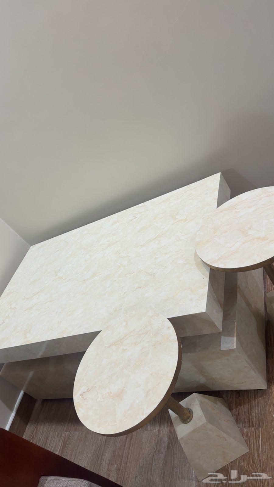 طاولة خدمه للبيع64445445523073110