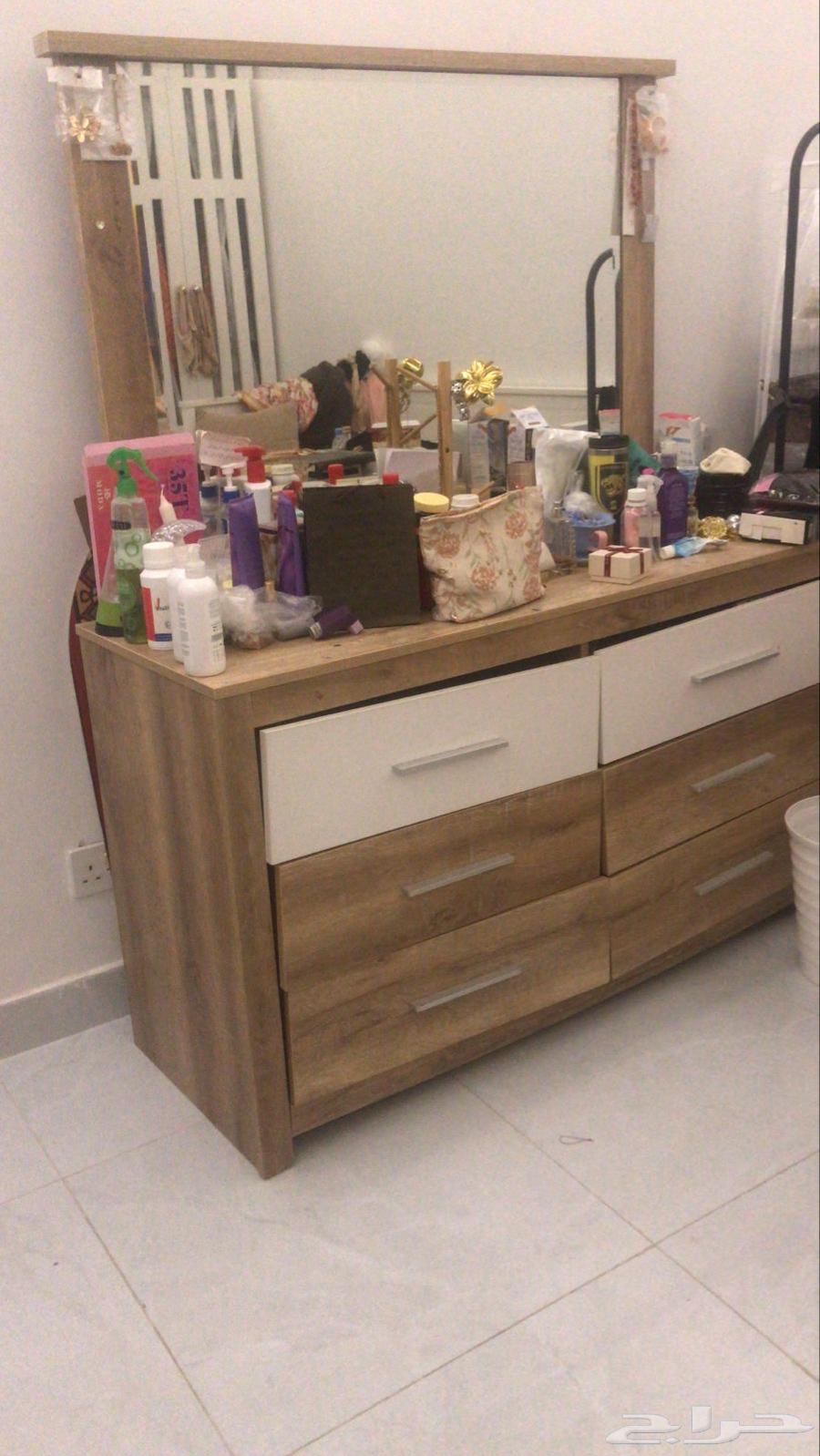 غرفة نوم كبيره سبب البيع ابا غرفة نوم صغيره64446677061634112