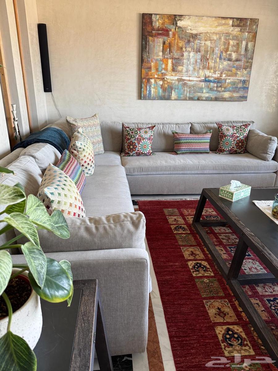 كنب مع طاوله للبيع64446909683458111