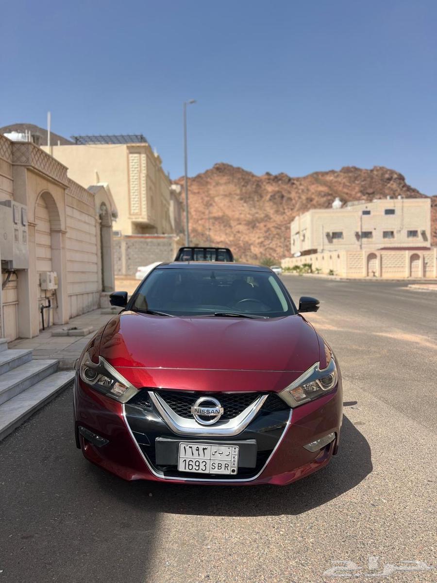 Maxima 1764608078374915112