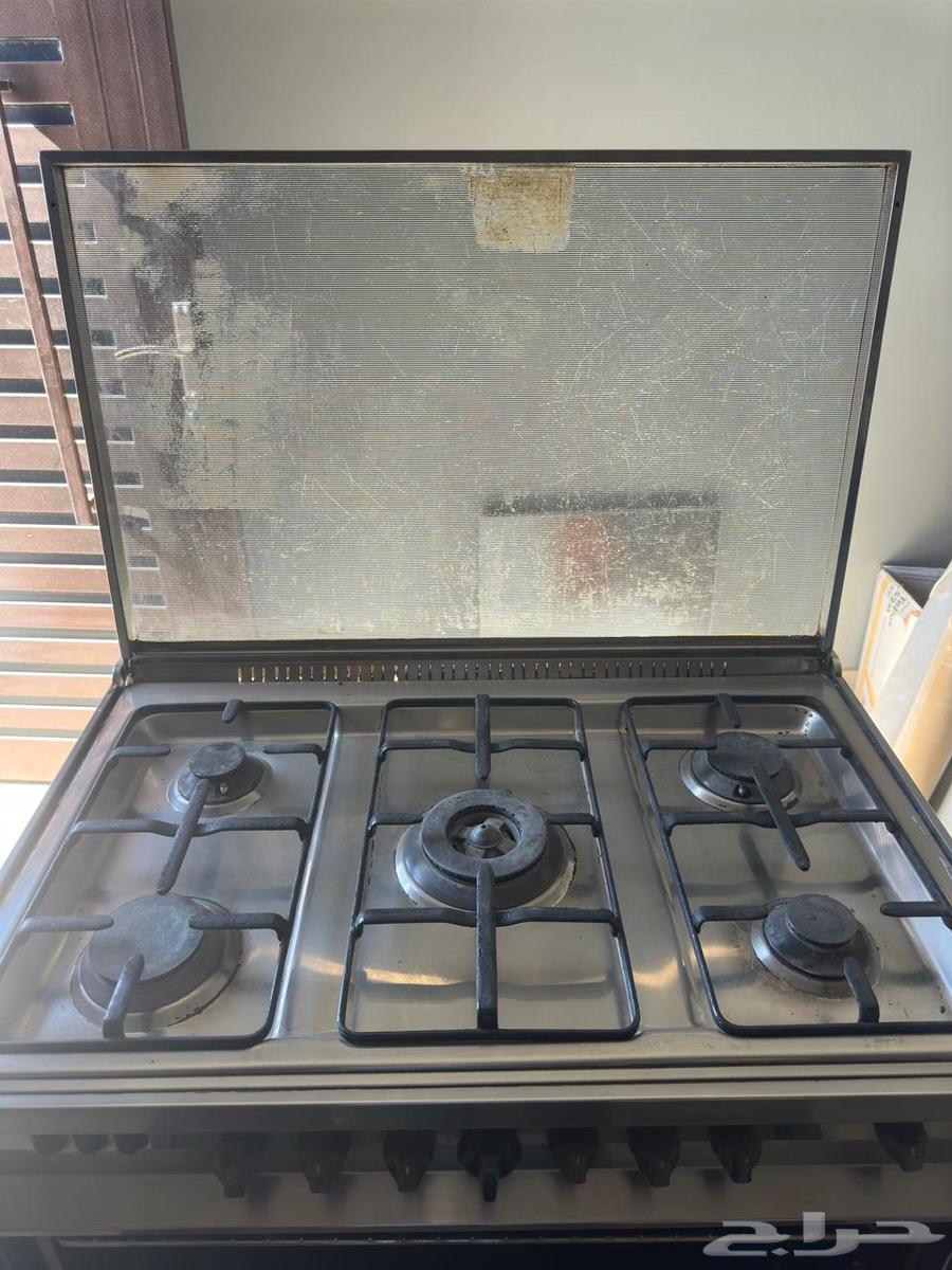 فرن غاز خمس عيون مع إسطوانة غاز حالته نظيفة64443736022145113