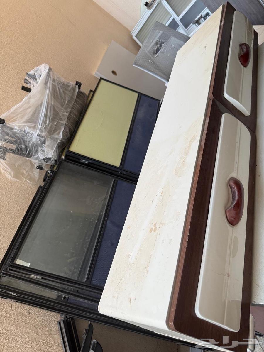 Corporate Tables and Desks64447296431491110